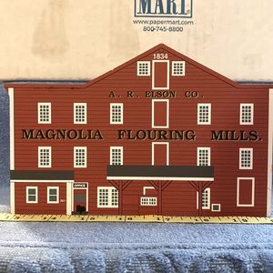 1996 The Cat’s Meow Wooden Building